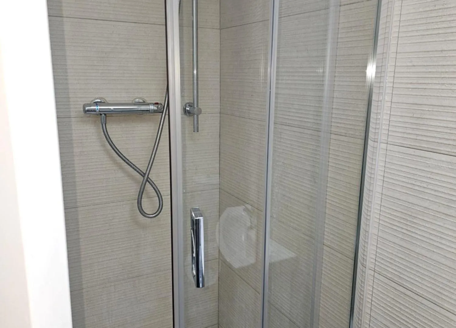 Nyaraló Dublin Modern 4-5 Bedroom House